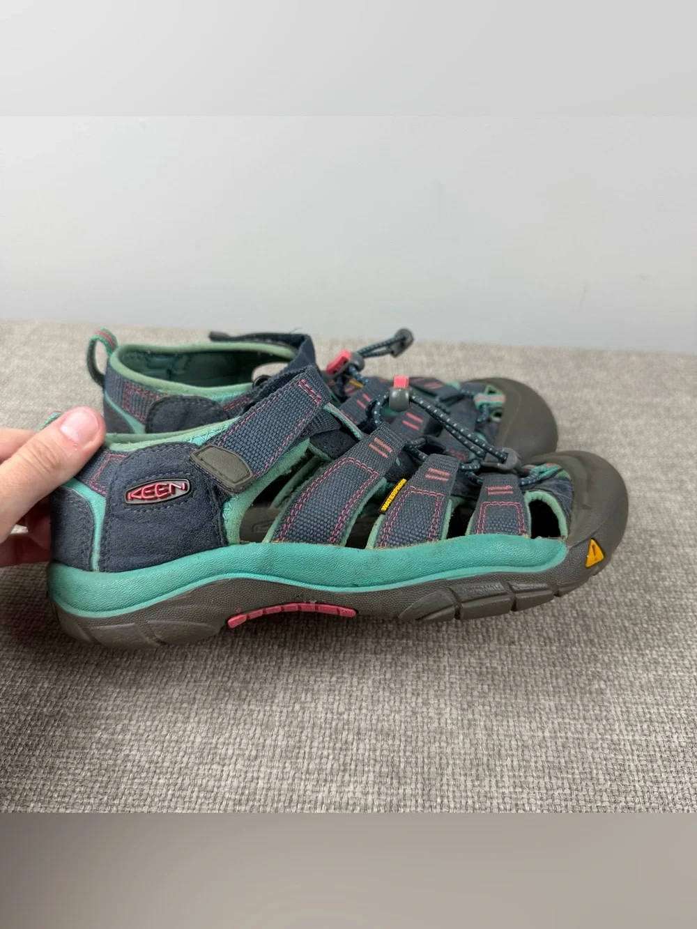 KEEN Girl's Newport H2 Hydro Sandals 1012316 Midnight Navy Baltic Size 3 Hiking